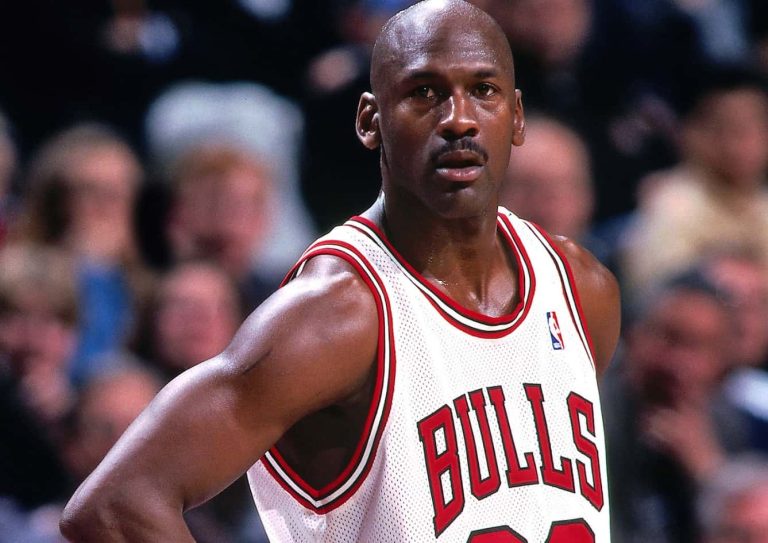 Top 10 Greatest NBA Players of All Time